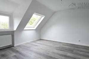MODERNE 2-ZIMMER-DACHGESCHOSSWOHNUNG MIT SCHÖNEM AUSBLICK ÜBER REMSCHEID – 42859 Zentralpunkt, Remscheid – Vorschaubild 4