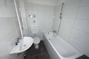 Frisch renovierte 4-Zimmer-Wohnung mit Balkon und Gäste-WC! – Katernberger Str. 21-25, 45327 Katernberg, Essen – Vorschaubild 16