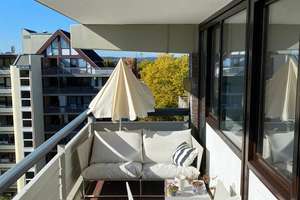 Sonnenverwöhnte modernisierte Wohnung, 2 Balkone, Tiefgarage, Gäste-WC, separate Dusche !  – Ostlandstrasse 49, 50858 Weiden, Köln – Vorschaubild 3
