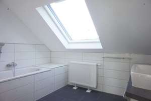 Modernisiertes Haus mit Balkon, Garage, Garten und Weitblick! – Die vollständige Adresse der Immobilie erhältst du vom Anbieter., 42111 Barmen, Wuppertal – Vorschaubild 7