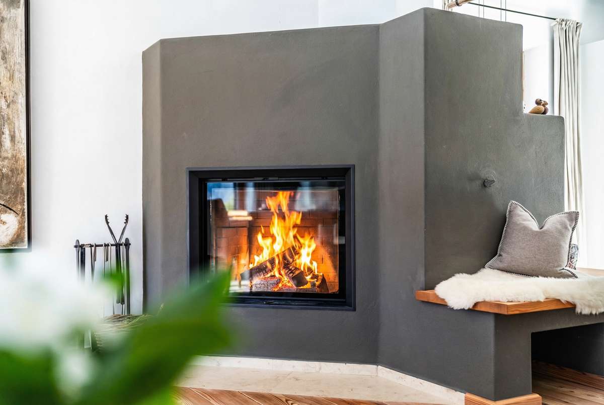 Immobilie in Schleching - Rarität in malerischer Lage:
Einzigartiges Anwesen im Landhaus-Stil mit Gästebereich und Alpenblick - Bild 2