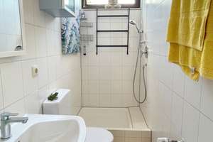 ***4 Zi. Dachgeschosswohnung mit einem sehr schönen Ausblick *** – Zeppelinstraße x, 70193 Kräherwald, Stuttgart – Vorschaubild 6