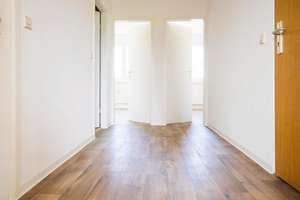 Charmante 3-Raumwohnung sucht liebenswerte Mieter – 39118 Reform, Magdeburg – Vorschaubild 2
