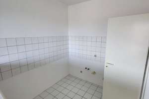 Helle 3-RW -  ideal für Pärchen, Familie oder WG – Aufzug – Balkon  – Breitscheidstraße 19, 39114 Herrenkrug, Magdeburg – Vorschaubild 3