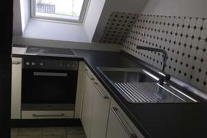 Mitten in der Stadt! Ruhige Dachgeschosswohnung mit kl. Terrasse im  Altbau sucht Individualisten! – Die vollständige Adresse der Immobilie erhältst du vom Anbieter., 47799 Cracau, Krefeld – Vorschaubild 8