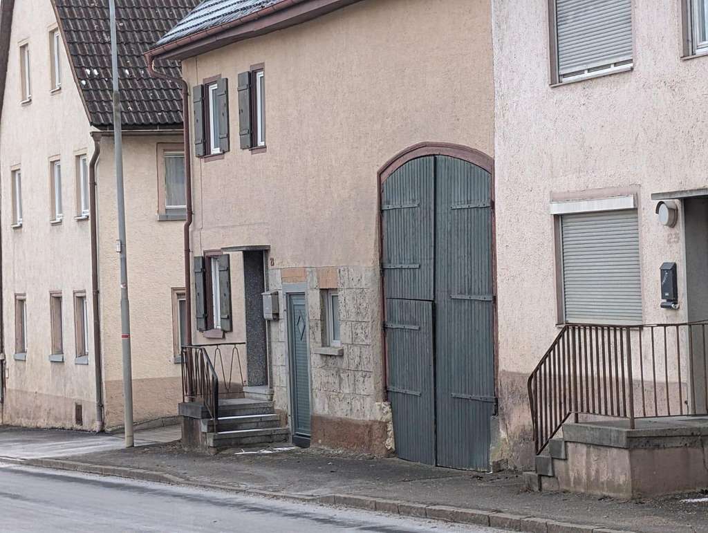 Immobilie in Riedlingen - Einfamilienhaus / Bauernhaus mit Scheune und Gartenhaus & Ausbaupotenzial - Bild 2