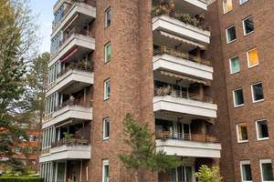 Schöne 3-Zimmer-Wohnung in Düsseldorf mit 2 Balkonen und Tiefgaragenstellplatz – Die vollständige Adresse der Immobilie erhältst du vom Anbieter., 40625 Gerresheim, Düsseldorf – Vorschaubild 2