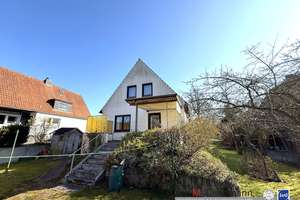 Einfamilienhaus in ruhiger Lage mit Potential und Vollkeller auf einem 813 m² großem Erbbaugrundstüc – Die vollständige Adresse der Immobilie erhältst du vom Anbieter., 23560 Moisling, Lübeck – Vorschaubild 5