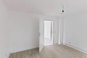 Gemütliche 2-Zimmer-Wohnung mit Tageslichtbad in ruhiger Lage – Wangeroogestr. 6, 26954 Nordenham – Vorschaubild 4