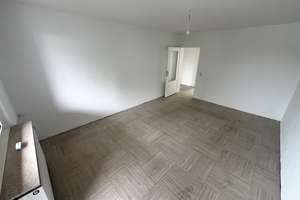 Helle 3-Zimmer-Wohnung mit Balkon in Duisburg-Aldenrade – frisch renoviert – Die vollständige Adresse der Immobilie erhältst du vom Anbieter., 47179 Fahrn, Duisburg – Vorschaubild 32
