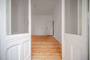 🌳 Altbau-Traum am Schlosspark Lichterfelde - Charmante Altbau 3 Zi Whg mit Balkon & Blick ins Grüne – Die vollständige Adresse der Immobilie erhältst du vom Anbieter., 12207 Lichterfelde, Berlin – Vorschaubild 3