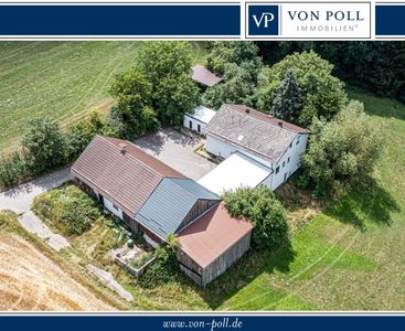 Seltene Alleinlage bei Cham – Resthof mit Nebengebäuden und großem Entwicklungspotenzial