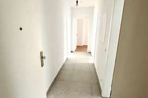 Frisch sanierte, bezugsfertige 3,5 Raum Wohnung, Nähe Uniklinikum – Windmühlenstrasse 39, 45147 Holsterhausen, Essen – Vorschaubild 2