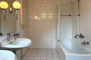 Großzügige Parterrewohnung mit imposanter Terrasse! – Die vollständige Adresse der Immobilie erhältst du vom Anbieter., 22391 Wellingsbüttel, Hamburg – Vorschaubild 7