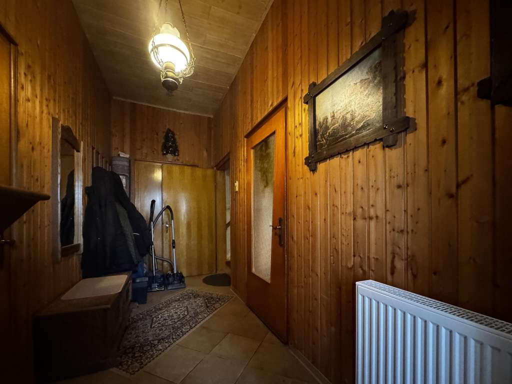 Immobilie in Lübbecke - Für Familien & Investoren: In Toplage - Großzügiges Zweifamilienhaus mit Büro, Garagen & Bauplatz..  - Bild 3