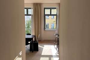 Elegant and Spacious 4-Room Family Apartment with Two Balconies and Two Bathrooms – wolliner strasse 5, 10435 Mitte (Ortsteil), Berlin – Vorschaubild 4
