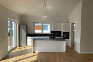 Gehobene 4-Zimmer-Wohnung im Zentrum von Obertraubling – Regensburger Straße 6C, 93083 Obertraubling – Vorschaubild 2