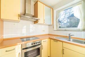 MIT Erbpacht - Bezaubernde Gartenwohnung, mediterranes Flair und auch noch nah am Rhein! – Steinkribbenstraße 7, 40597 Benrath, Düsseldorf – Vorschaubild 9