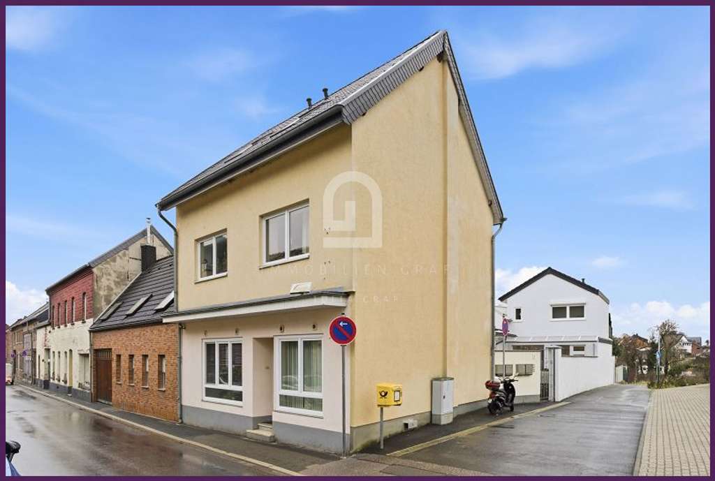 Immobilie in Elsdorf - Wohnen & Vermieten – besonderes Ensemble mit Garten, Garage & Perspektive - Bild 3