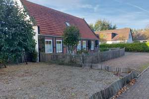 Freistehendes Kleinod mit Potential, Terrasse und Garten (800 m²) nur 7 Kilometer  vom Meer entfernt – Poststraße 68, 27639 Dorum – Vorschaubild 2