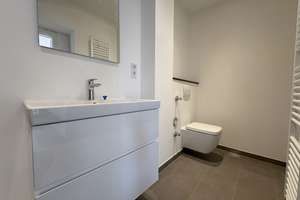 Moderne 6-Zimmer-Maisonette auf 2 Ebenen mit 3 Balkonen & großzügigem Grundriss – 40547 Niederkassel, Düsseldorf – Vorschaubild 28