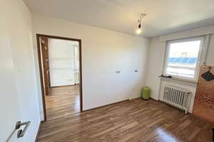 Steinegg: Freistehendes Einfamilienhaus mit Einliegerwohnung u. idyllischem Garten – Finkenstraße 7, 75242 Neuhausen – Vorschaubild 7
