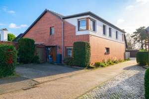 Traarer Wohnidylle: Zweifamilienhaus in ruhiger, unverbaubarer Feldrandlage – Die vollständige Adresse der Immobilie erhältst du vom Anbieter., 47802 Verberg, Krefeld – Vorschaubild 2