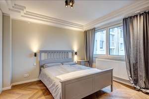 Möbliert: Neuwertig möblierte 2‑Zimmer Wohnung – mit Innenhoflage – Die vollständige Adresse der Immobilie erhältst du vom Anbieter., 81543 Siebenbrunn, München – Vorschaubild 3
