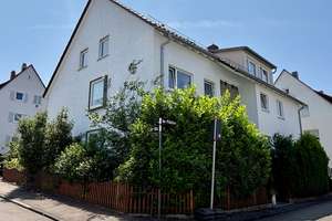 Charmantes, solides MFH, mit viel Potenzial in gefragter, zentraler Lage von Stuttgart-Stammheim