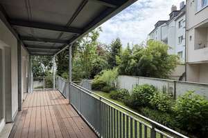 Große 5-Zimmerwohnung auf zwei Etagen mit Garten und zwei Stellplätzen i.Oberkassel. – Schwalmstr. 3, 40547 Oberkassel, Düsseldorf – Vorschaubild 3