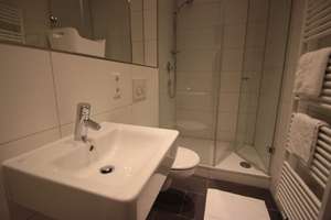 1 Zimmer Wohnung Stuttgart modern, gemütlich – Die vollständige Adresse der Immobilie erhältst du vom Anbieter., 70329 Obertürkheim (Ortsteil), Stuttgart – Vorschaubild 8
