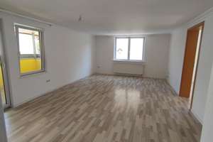 Wunderschöne, großzügige 3-Zimmer-Wohnung in Pleidelsheim - 94 m² zum Wohlfühlen – Hauptstrasse 30, 74385 Pleidelsheim – Vorschaubild 3
