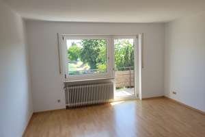 Schöne Doppelhaushälfte mit 2 Wohnungen und Ausbaumöglichkeit im Dachgeschoss in ruhiger Lage – Die vollständige Adresse der Immobilie erhältst du vom Anbieter., 90427 Almoshof, Nürnberg – Vorschaubild 9