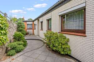 Leherheide – Renovierungsbedürftiger Flachdachbungalow in ruhiger, grüner Wohnlage – 27578 Leherheide-West, Bremerhaven – Vorschaubild 3