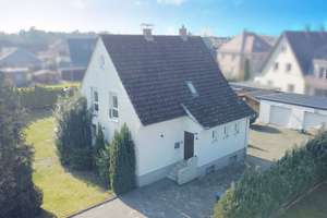 Modernisiertes Familienidyll in Ummeln - Einfamilienhaus als Raumwunder mit 2 Garagen – Die vollständige Adresse der Immobilie erhältst du vom Anbieter., 33649 Brackwede, Bielefeld – Vorschaubild 1