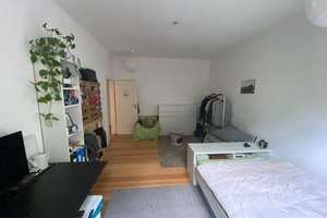 Schöne 3 ZKB Altbau - Wohnung in der Südstadt nahe HBF mit ca. 87qm, € 1.095,- +NK/HZ – Die vollständige Adresse der Immobilie erhältst du vom Anbieter., 76137 Südstadt, Karlsruhe – Vorschaubild 8
