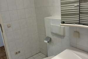 Lebendiges Mülheim: 2-Zimmer-Wohnung mit Balkon und Aufzug – Böckingstraße 51, 51063 Mülheim (Ortsteil), Köln – Vorschaubild 3