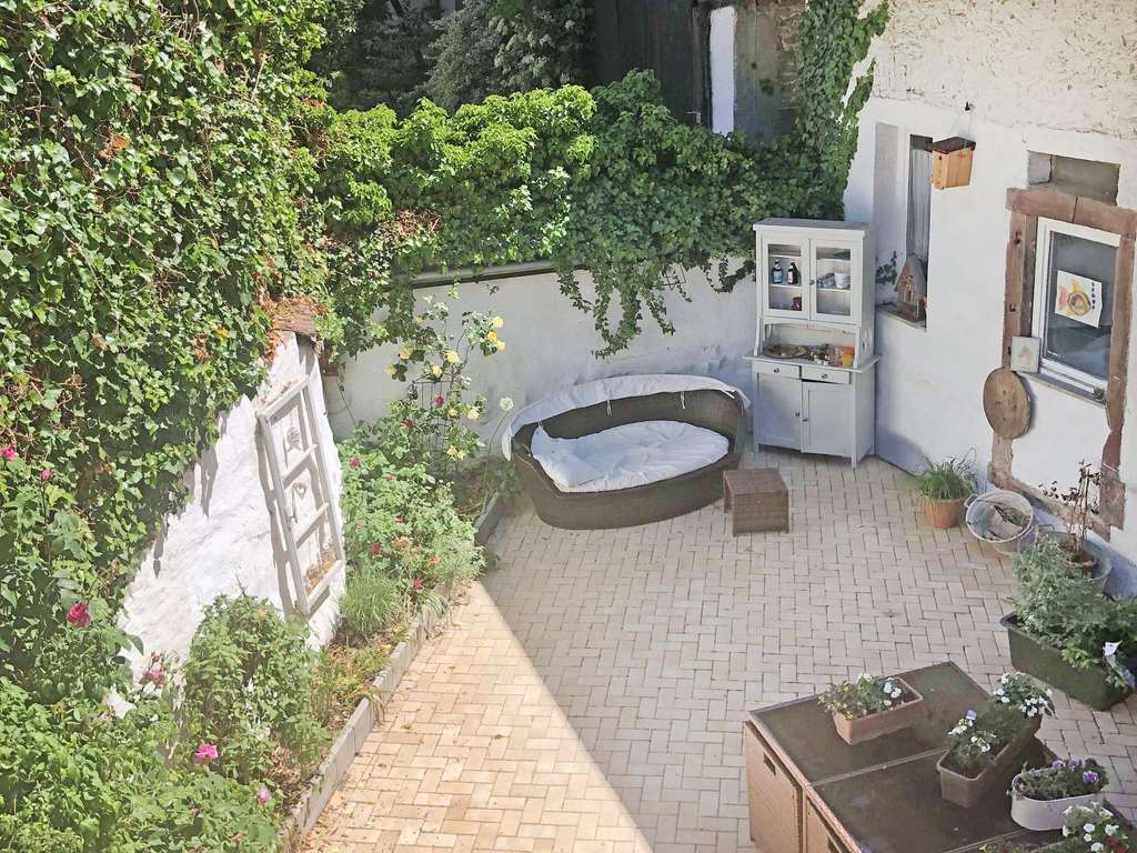 Immobilie in Neidenstein - Geräumiges 2-Familienhaus mit Innenhof, Dachterrasse und Doppelgarage in Neidenstein - Bild 4