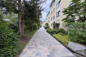 Gepflegte 4-Zimmer-Wohnung in Milbertshofen mit Südbalkon (nicht vermietet) – Humperdinckstr. 13, 80807 Milbertshofen, München – Vorschaubild 8