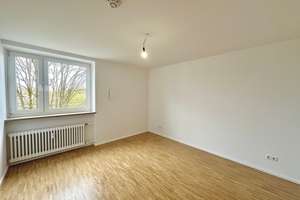 Helle 3-Zimmer-Wohnung mit Einbauküche und Balkon  – Plettstraße 71, 81735 Neuperlach, München – Vorschaubild 5