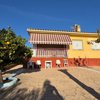 🏡 Gemütliches einstöckiges Haus in Riera de Gaià