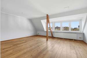 Ihr neues Zuhause über den Dächern von Düsseldorf-Pempelfort am Kolpingplatz – Die vollständige Adresse der Immobilie erhältst du vom Anbieter., 40477 Pempelfort, Düsseldorf – Vorschaubild 4