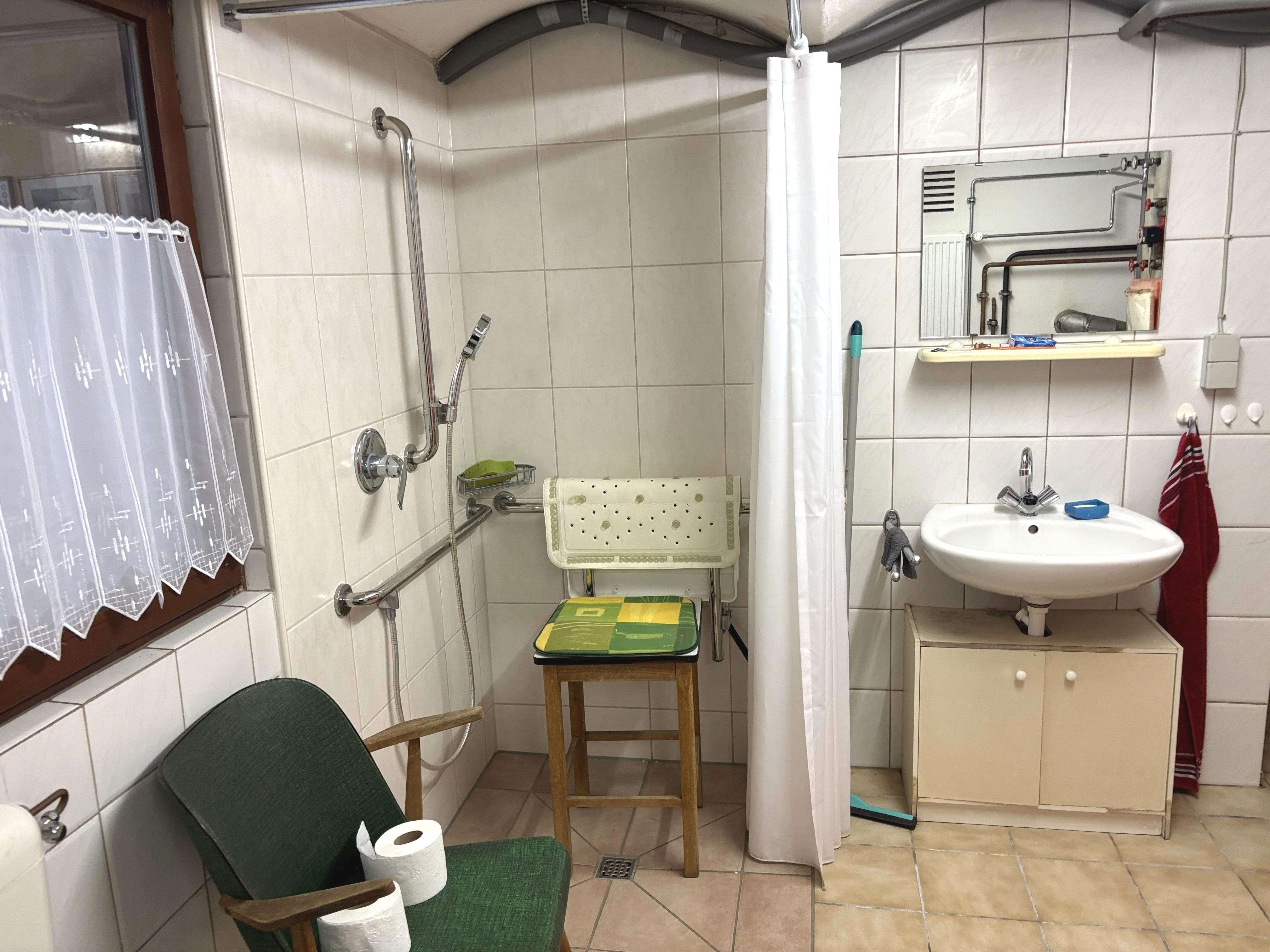 Immobilie in Heidenheim - Kleiner Bauernhof in der Ortsmitte von Hechlingen am See
 - Bild 3