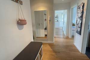 Exklusive 3,5 Zimmer Wohnung mit Panoramaaussicht am Georgenberg – Die vollständige Adresse der Immobilie erhältst du vom Anbieter., 72764 Reutlingen-Mitte, Reutlingen – Vorschaubild 2