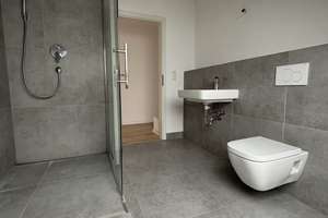Helle 3-Zimmer Wohnung im 2. OG in Karlsruhe, sofort bezugsfrei – Badener Straße 64, 76227 Durlach, Karlsruhe – Vorschaubild 1