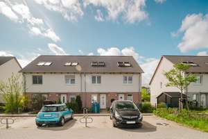 Schönes, modernes BONAVA-Reihenhaus inkl. Einbauküche und zwei Parkplätzen in Bernau zu mieten!