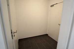 Sonnige 2 ZKB mit top EBK, Wallbox, Duschkabine und Südbalkon in Sendling, München – Konrad-Celtis-Straße 89, 81369 München – Vorschaubild 7