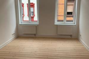 Liebevoll sanierte Altbauwohnung in renoviertem Altbau!