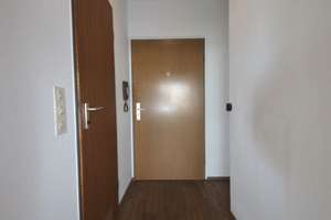 Fernwärme, Top-Lage, Balkon, neues Bad, EBK – Nürnberger Straße 54, 85055 Nordost, Ingolstadt – Vorschaubild 7