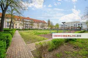 IMMOBERLIN.DE - Schöne Altbauwohnung mit Südbalkon, kleinem Garten & Pkw-Stellplatz – Die vollständige Adresse der Immobilie erhältst du vom Anbieter., 13585 Spandau (Ortsteil), Berlin – Vorschaubild 3